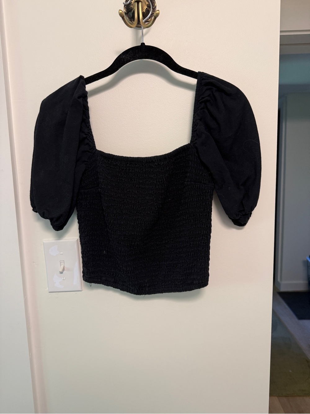 Abercrombie & Fitch Black Puff Sleeve Smocked Crop Top